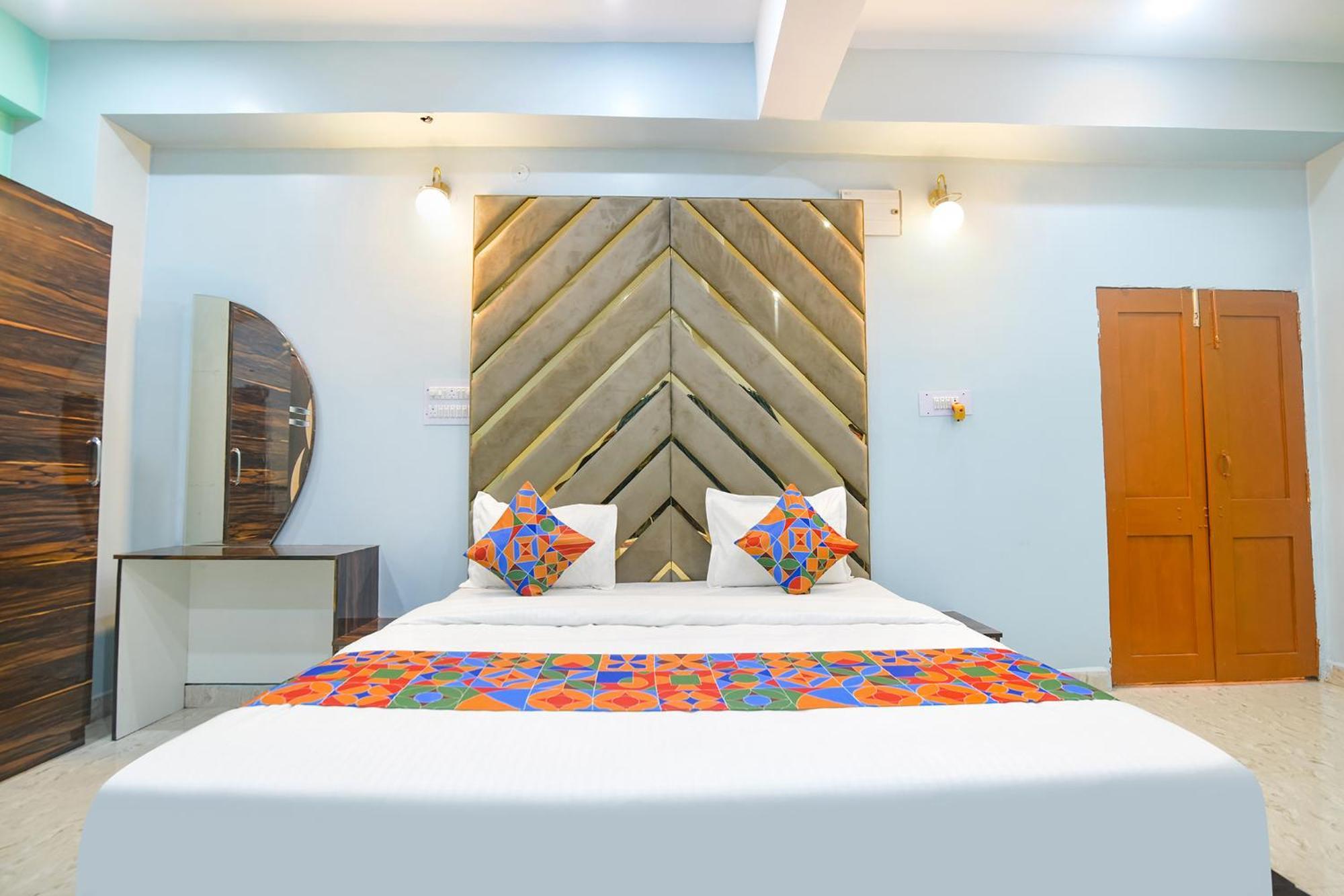 Fabexpress Mu Club Hotel Patna  Bagian luar foto