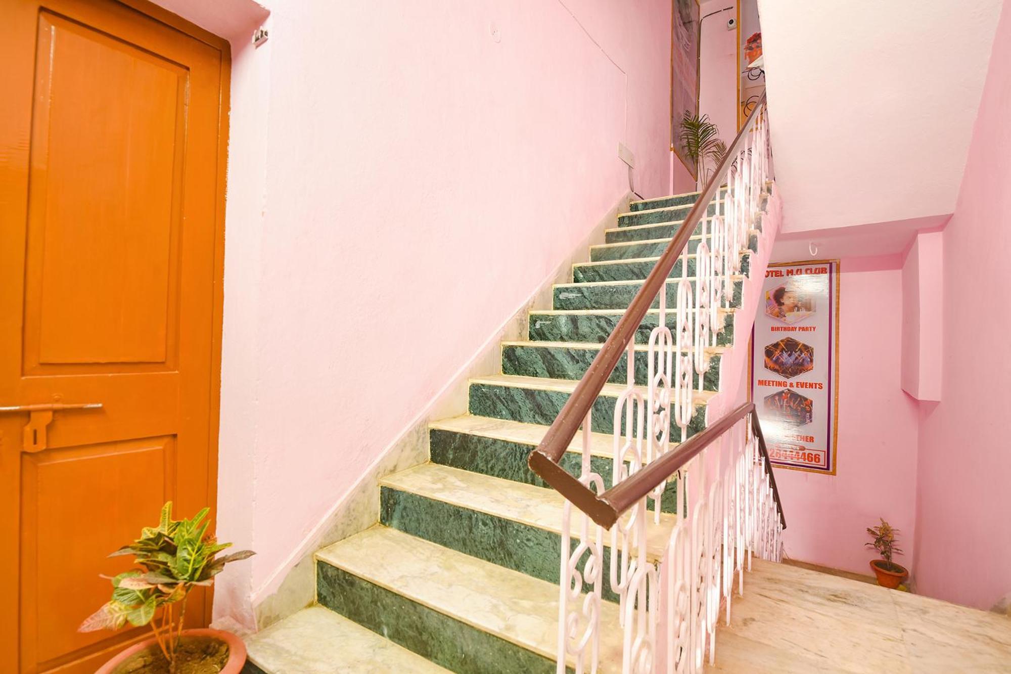Fabexpress Mu Club Hotel Patna  Bagian luar foto